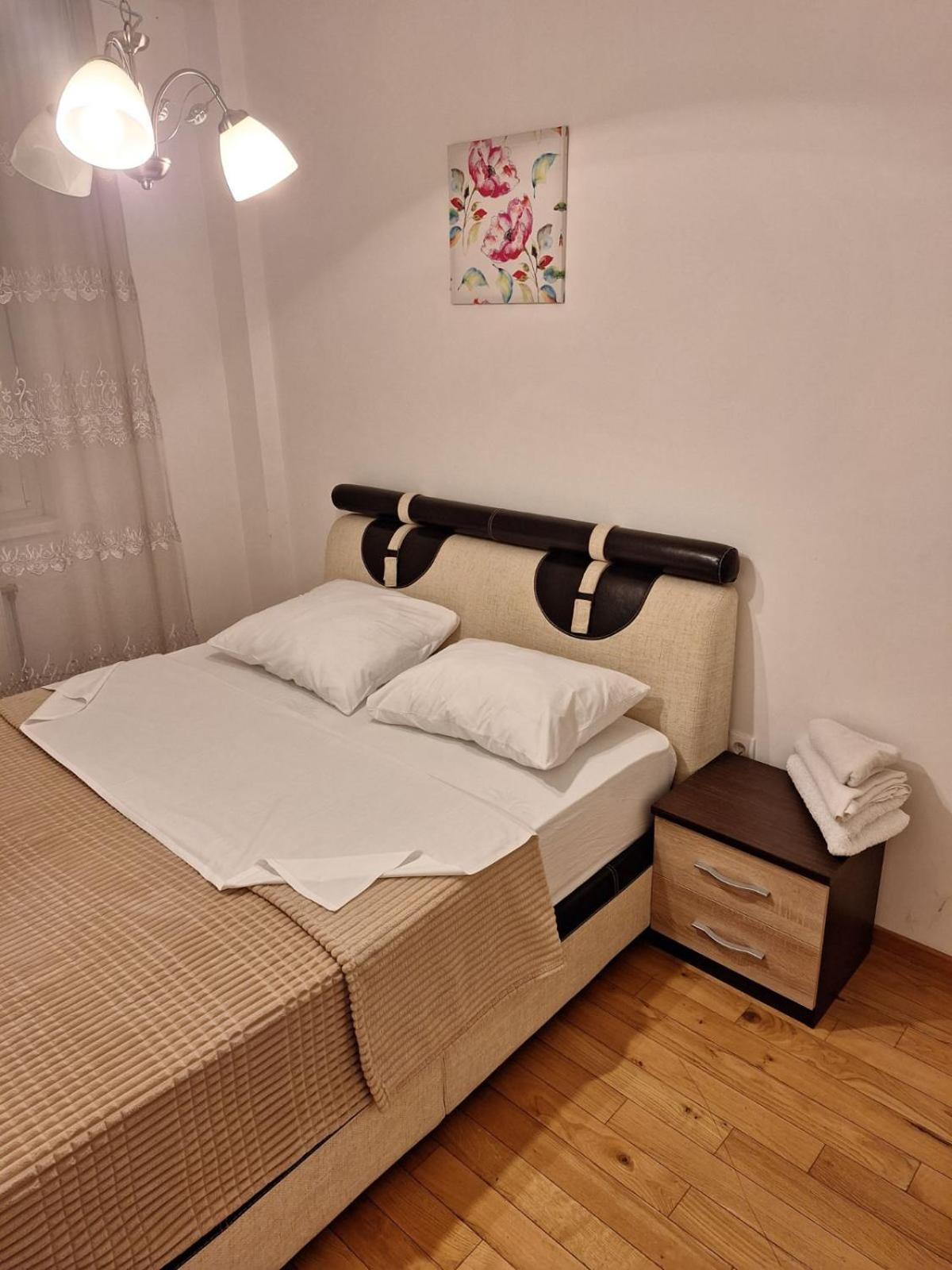 Elegantna Oaza Apartment Banja Luka Exterior photo